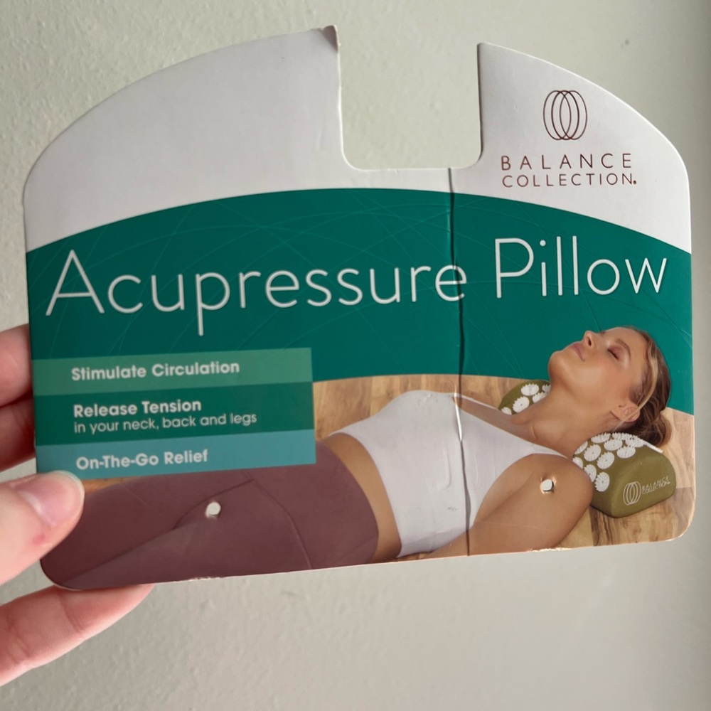 Balance collection orange acupressure pillow. - Picture 4 of 5